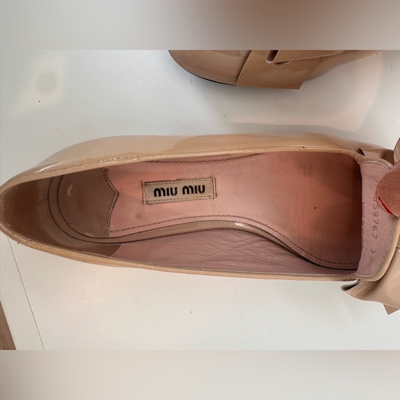 Miu Miu Patent Leather Smoking Slipper with Bow, Natural Size 37 size 6.5 US - Picture 13 of 14